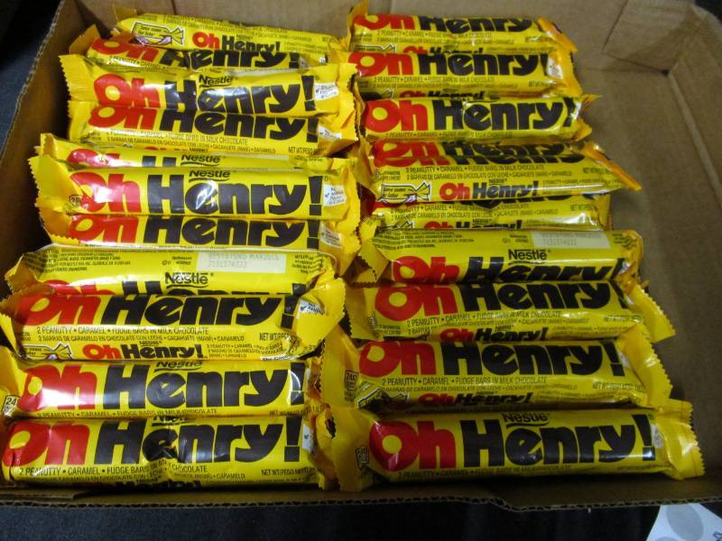 lot 103 image: 40 1.8oz Oh Henry Candy Bars