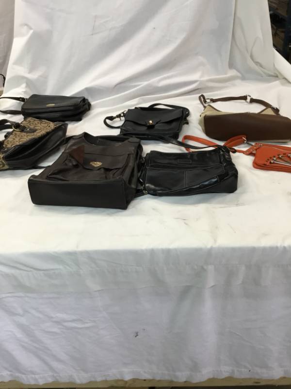 7 Handbags - Harley Davidson, Relic, KolTov