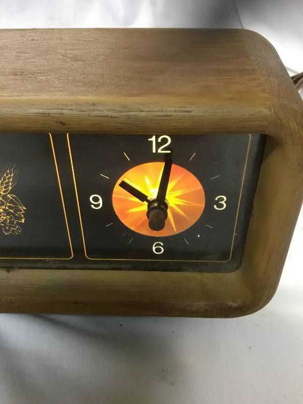 Antique Miller High Life Beer - Clock - Lights Up