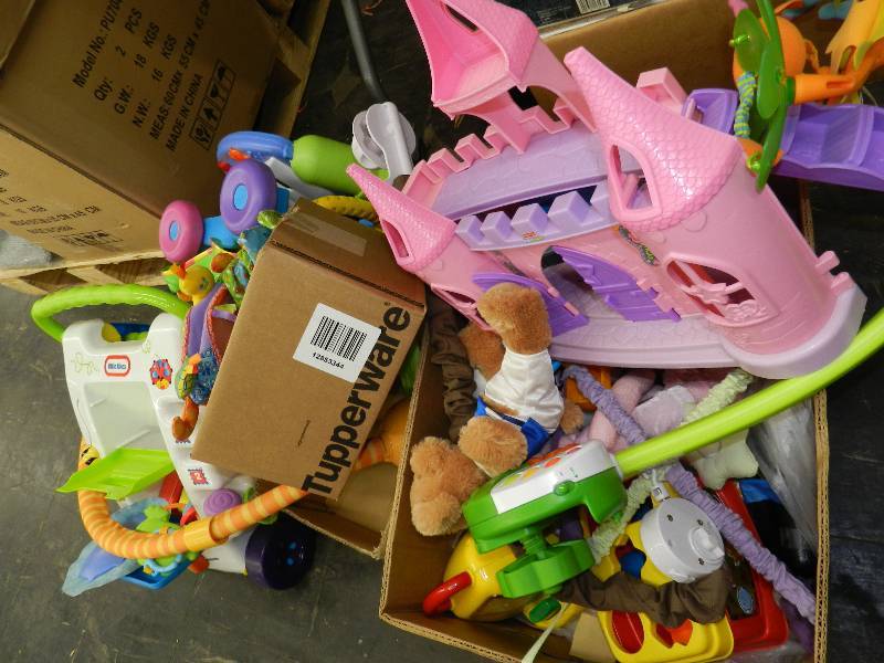 lot 240 image: CHILDS RIDE ON  TOYS AND OTHER TOYS
