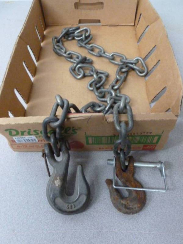lot 18 image: Log Chain