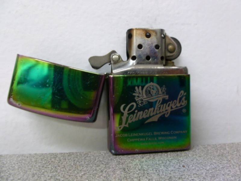 lot 32 image: Zippo Lighter
