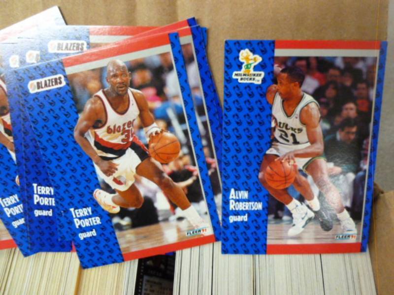 lot 42 image: Sports Cards
