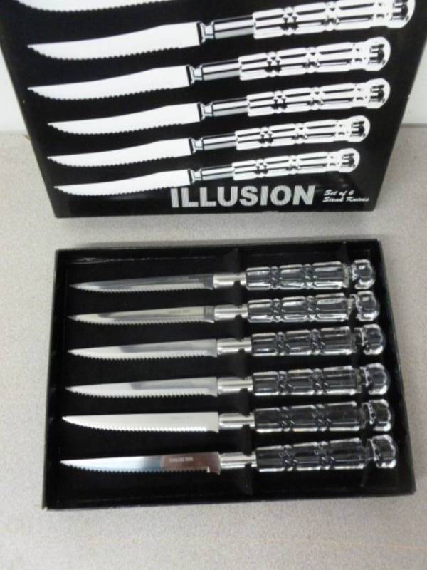 lot 54 image: Knife Set