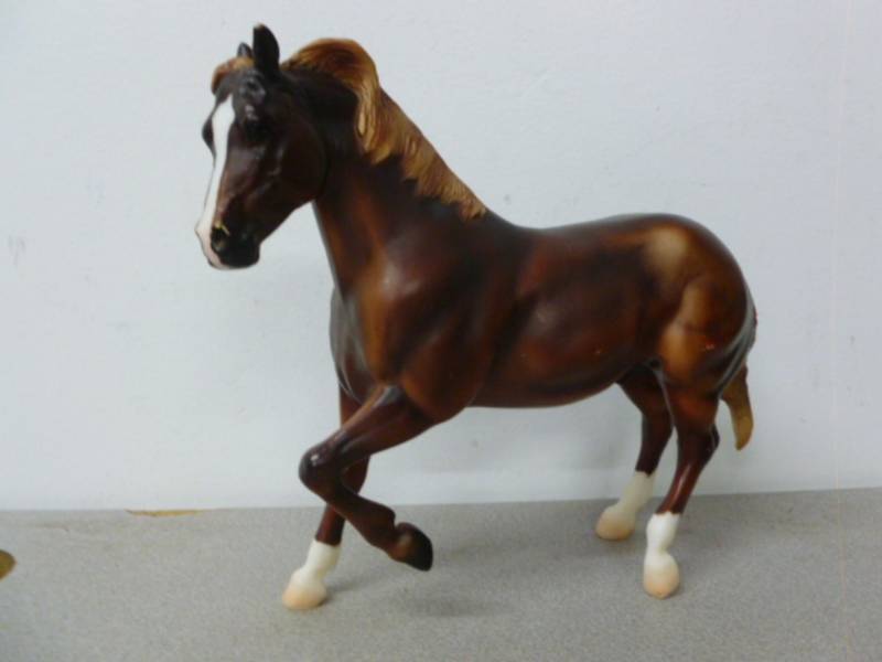 lot 71 image: Breyer Horse