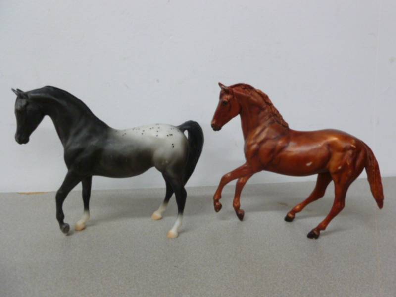 lot 74 image: Breyer Horse