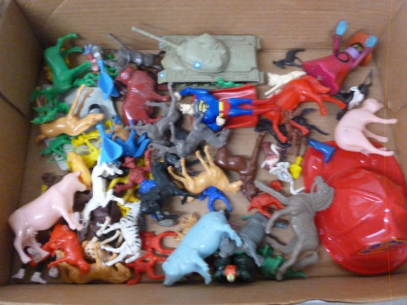 lot 93 image: Collector Toys