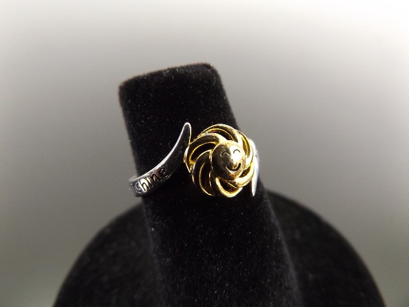 lot 48 image: .925 Sterling Silver Sz 4 You are My Sunshine Ring