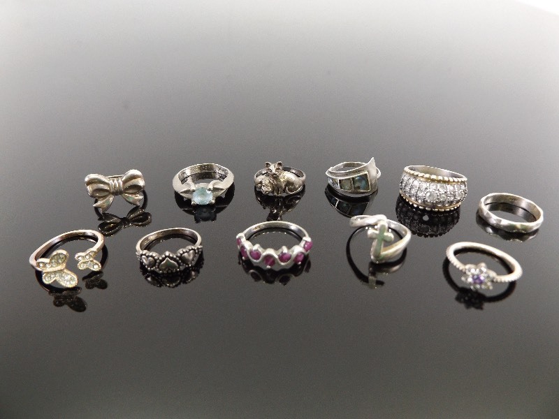 lot 49 image: 11 - .925 Sterling Silver Rings