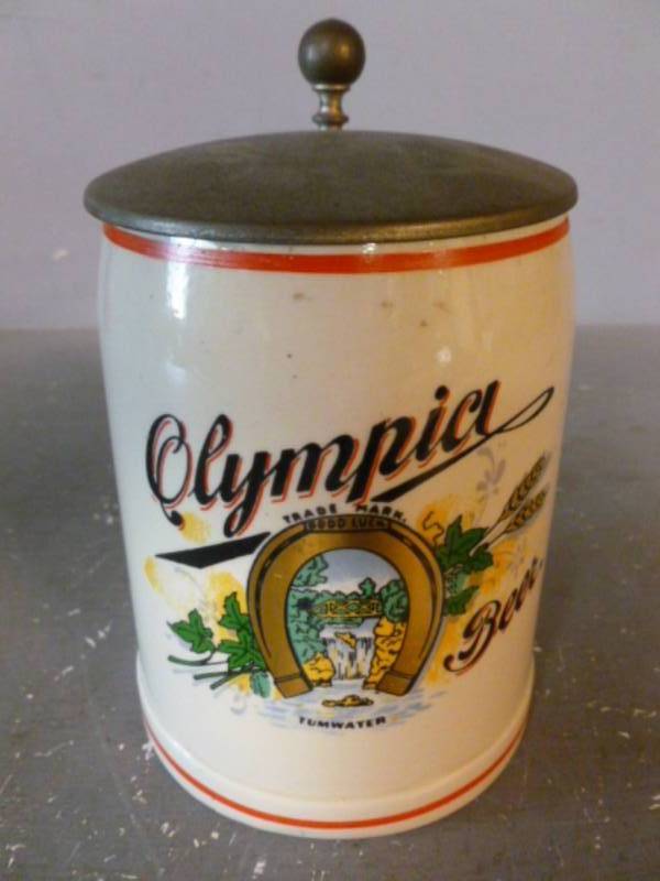 lot 10 image: Vintage Beer Stein