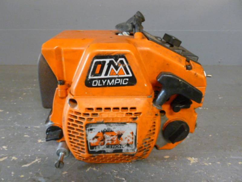 lot 47 image: Chainsaw