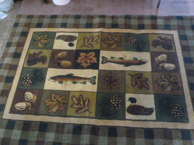 lot 51 image: Floor Rug