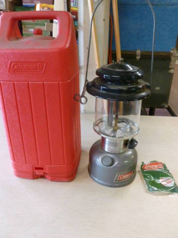lot 88 image: Coleman Lantern