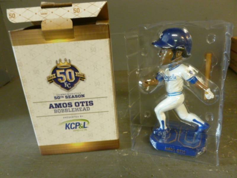 lot 95 image: Sports Collectible