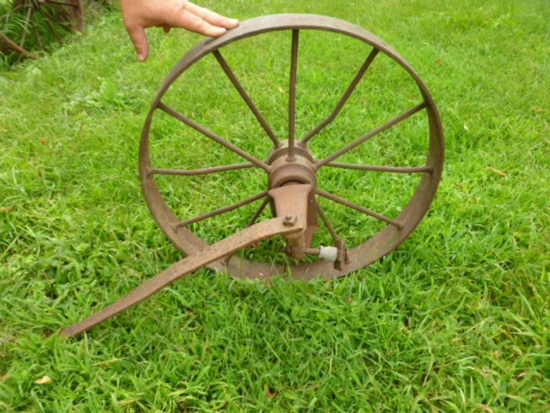 lot 107 image: Antique Steel Wheel