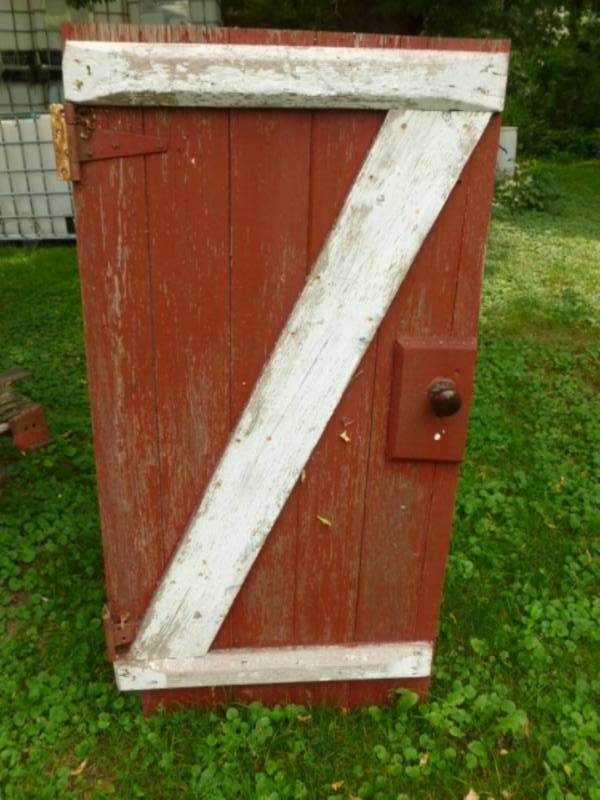 lot 115 image: Vintage Barn Door
