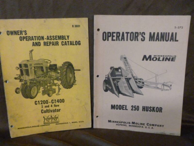 lot 176 image: Vintage Manuals