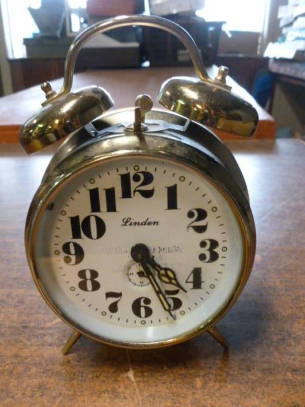 lot 249 image: Alarm Clock
