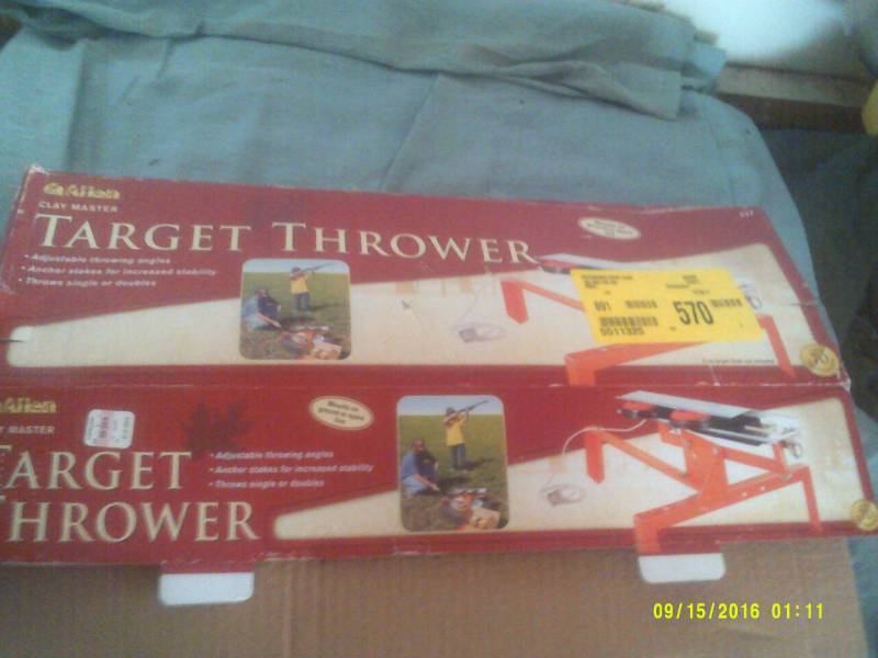 lot 15 image: TARGET THROWER