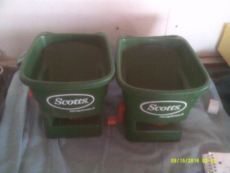 lot 23 image: 2 SCOTTS HAND SEEDERS