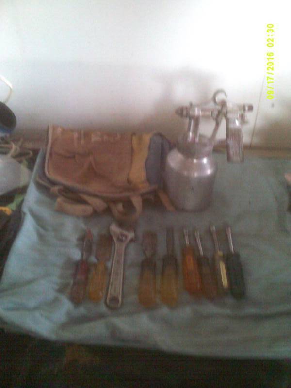 lot 31 image: HAND TOOLS