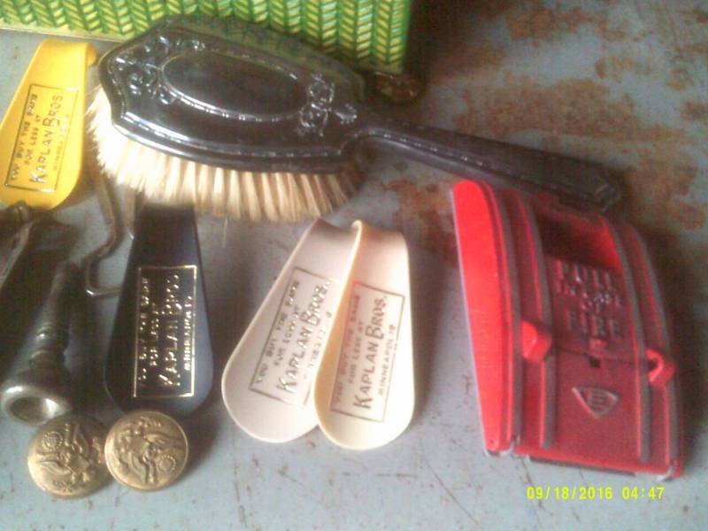 lot 56 image: MISC COLLECTIBLES