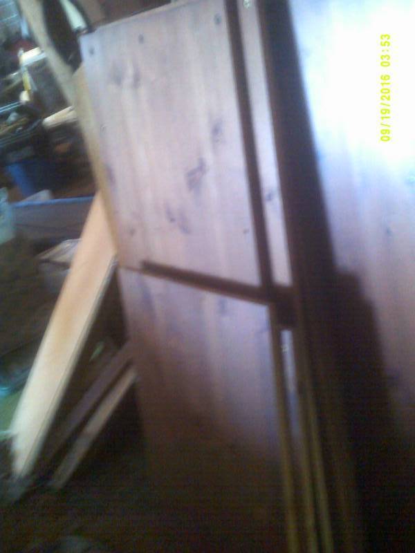 lot 61 image: MULTIPLE PIECES OF HARD WOOD SHELVING