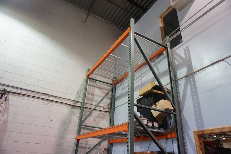 lot 5 image: Pallet Racking Section