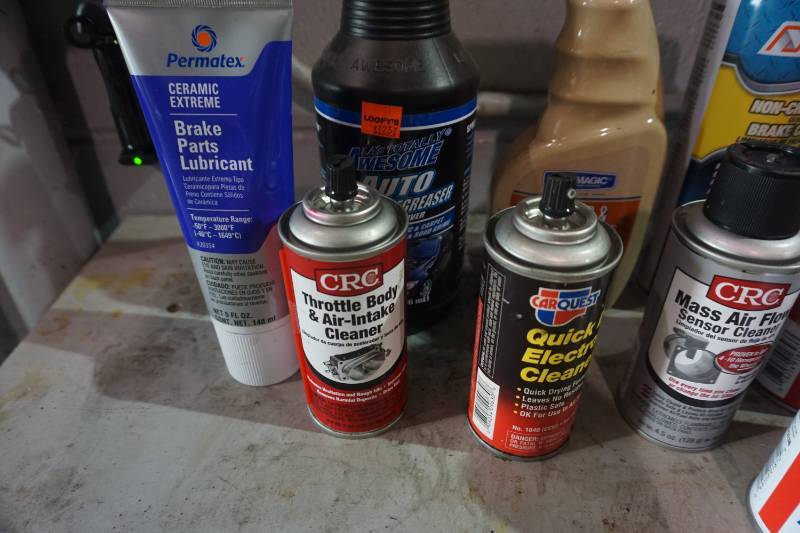 lot 83 image: Large Lot of Assorted Cleaners and Lubricants