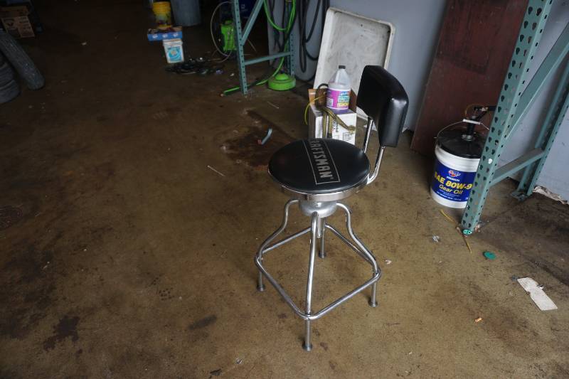 lot 110 image: Craftsman Shop Stool