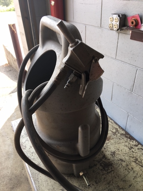 lot 13 image: Spot Blaster Brand Sand Blaster