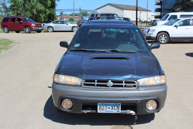 lot 2784 image: 1997 Subaru Legacy Outback AWD