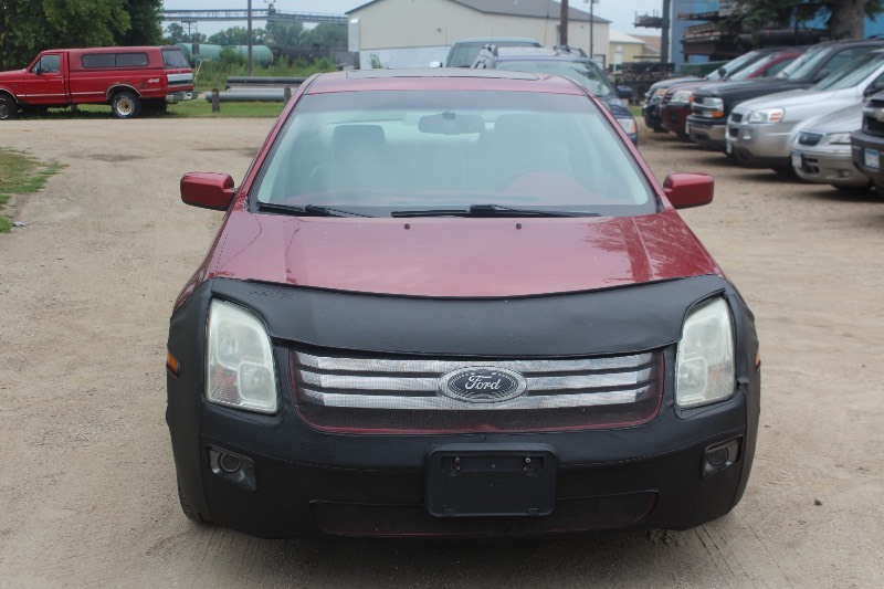lot 2795 image: 2006 Ford Fusion SEL