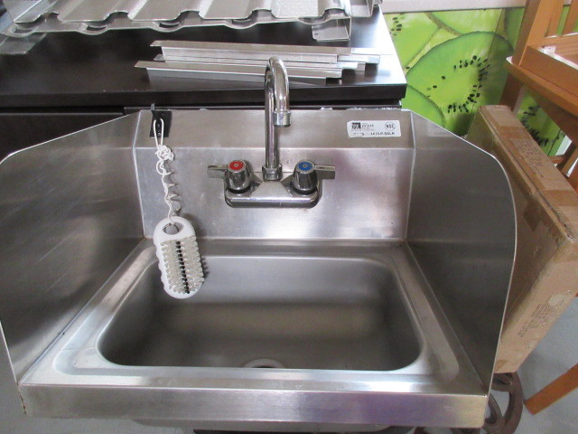 STAINLESS STEEL WALL MOUNT SINK