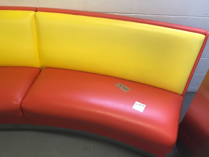 CURVED RESTAURANT BOOTH