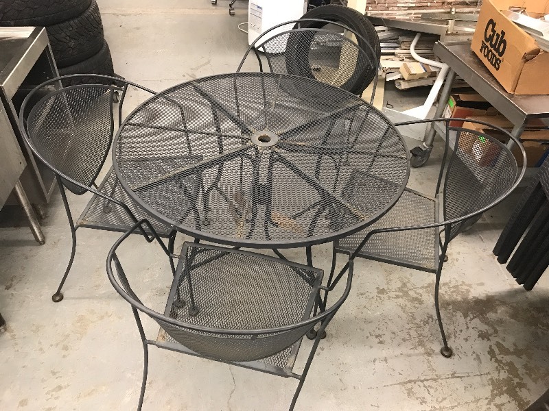 PATIO TABLE & CHAIRS SET