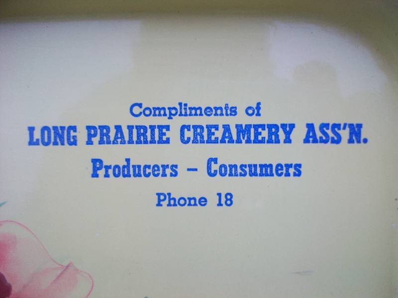 lot 14 image: Long Prairie Creamery Tray