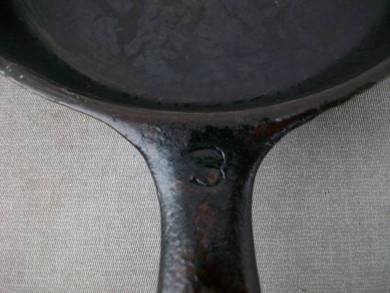 lot 23 image: Wagner Cast Iron
