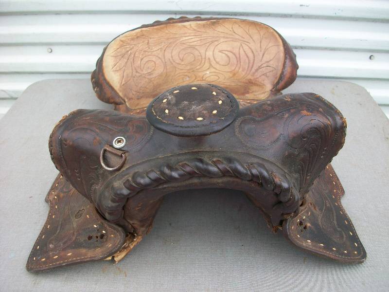 lot 39 image: Horse Saddle