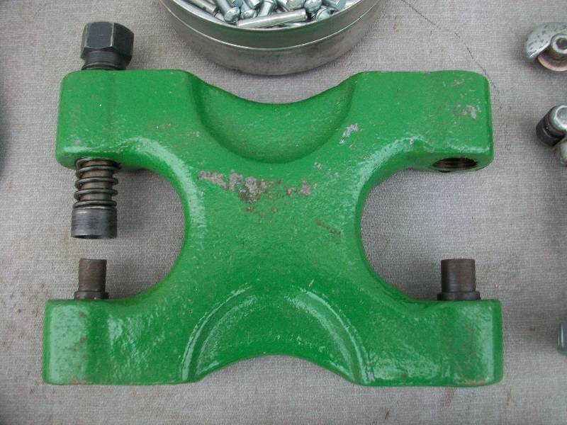 lot 61 image: Riveter, Flaring Tool & Pipe Cutter