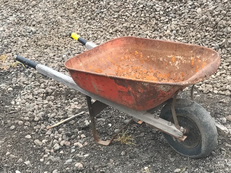 lot 32 image: Steel Wheel Barrel