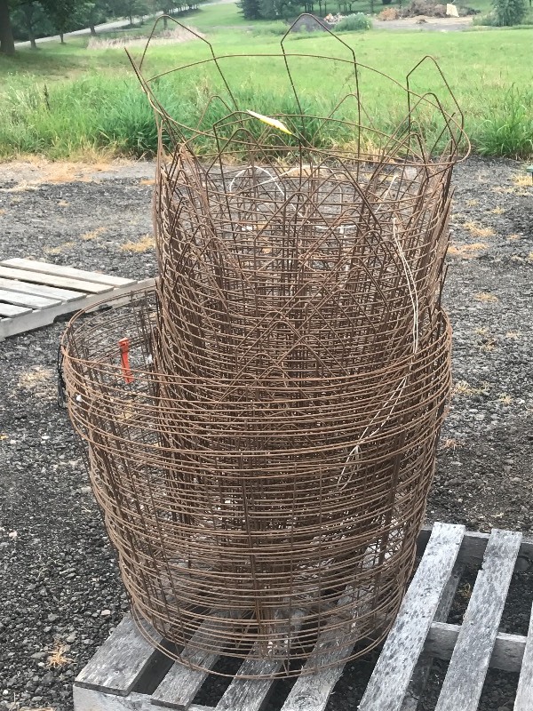 lot 38 image: Pallet Of Spade-Ball Baskets