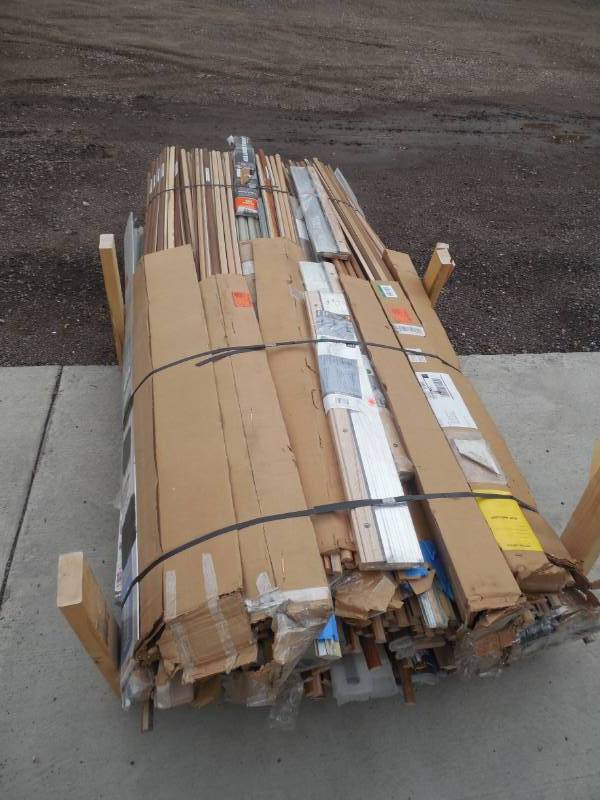 lot 12 image: PALLET LOT OF IN DOOR TRIM