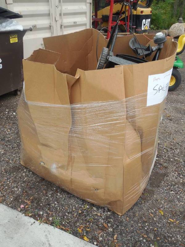 lot 17 image: PALLET LOT OF GENERAL MERCHANDISE AND TOOLS