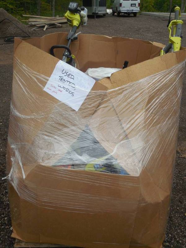 lot 21 image: PALLET LOT OF GENERAL MERCHANDISE AND TOOLS