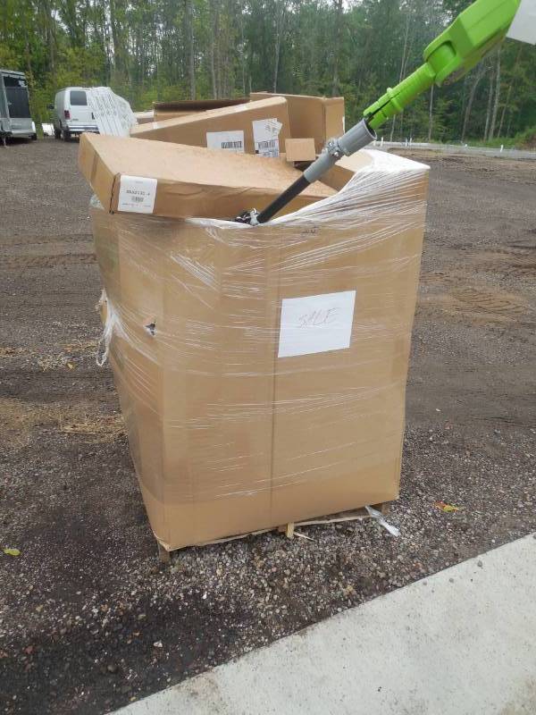lot 22 image: PALLET LOT OF GENERAL MERCHANDISE AND TOOLS