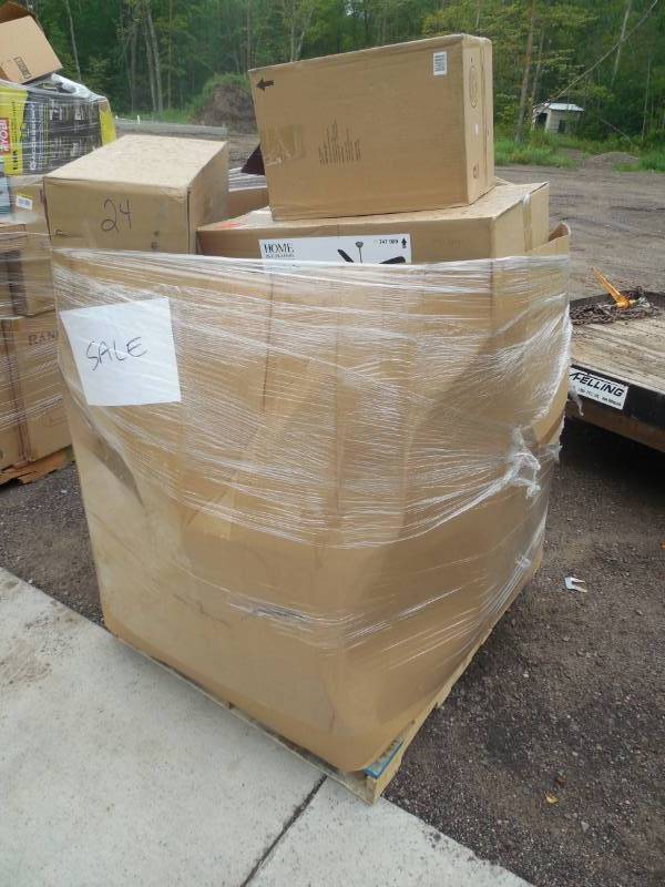 lot 24 image: PALLET LOT OF GENERAL MERCHANDISE AND TOOLS