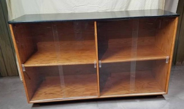 lot 9 image: Glass Sliding Display Case
