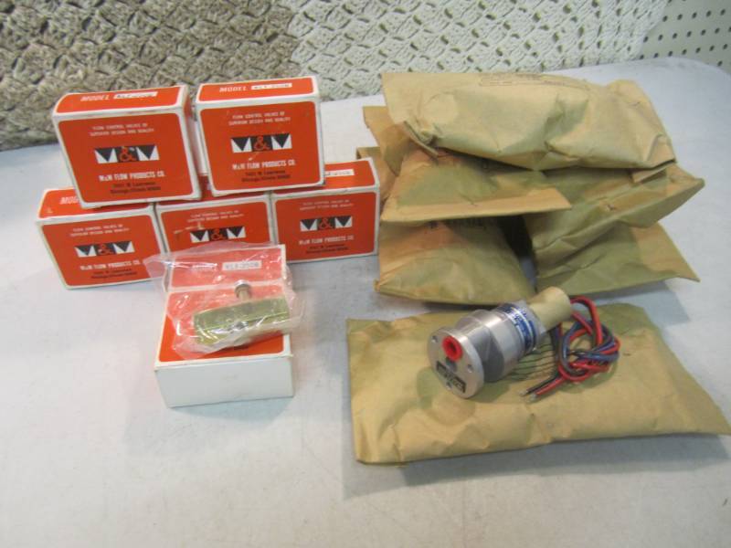 Lot of 6 Flow Control Valves and Du...