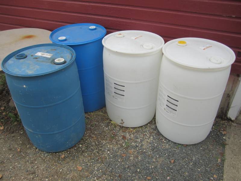 Lot of 4 Plastic 55 Gallon Barrels ...